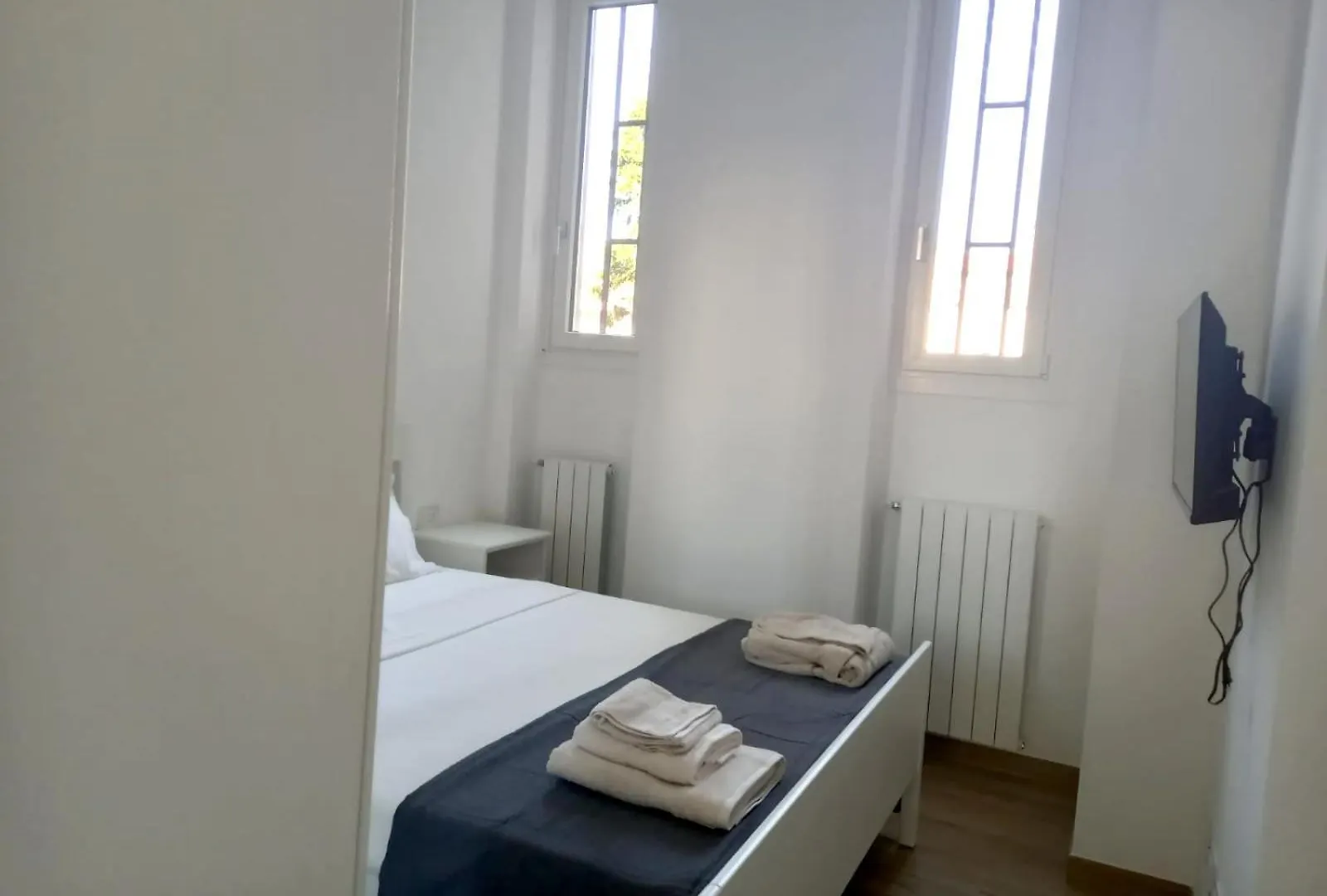 Logical Apartments Via P Rossi 19 Milano  Milaan
